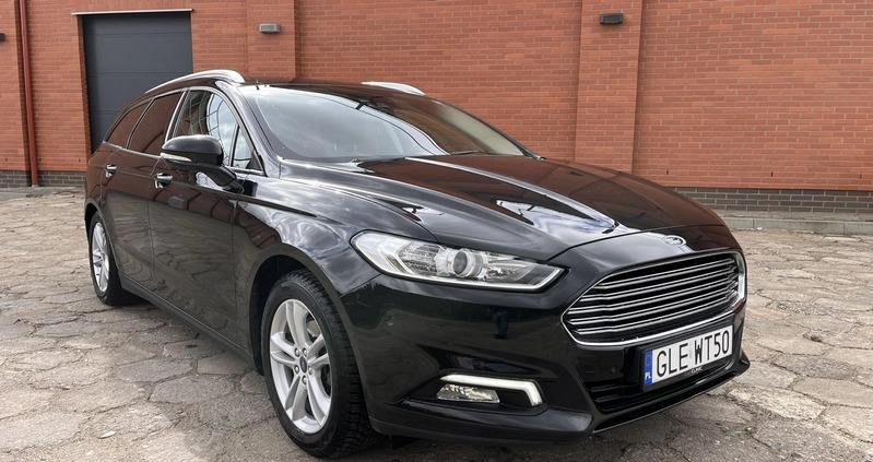 Ford Mondeo cena 72900 przebieg: 104000, rok produkcji 2018 z Lębork małe 277
